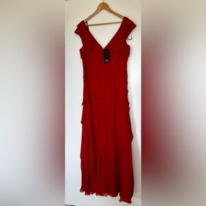 Tadashi Collection red flutter sleeve v neck gown size 16 new with tags!